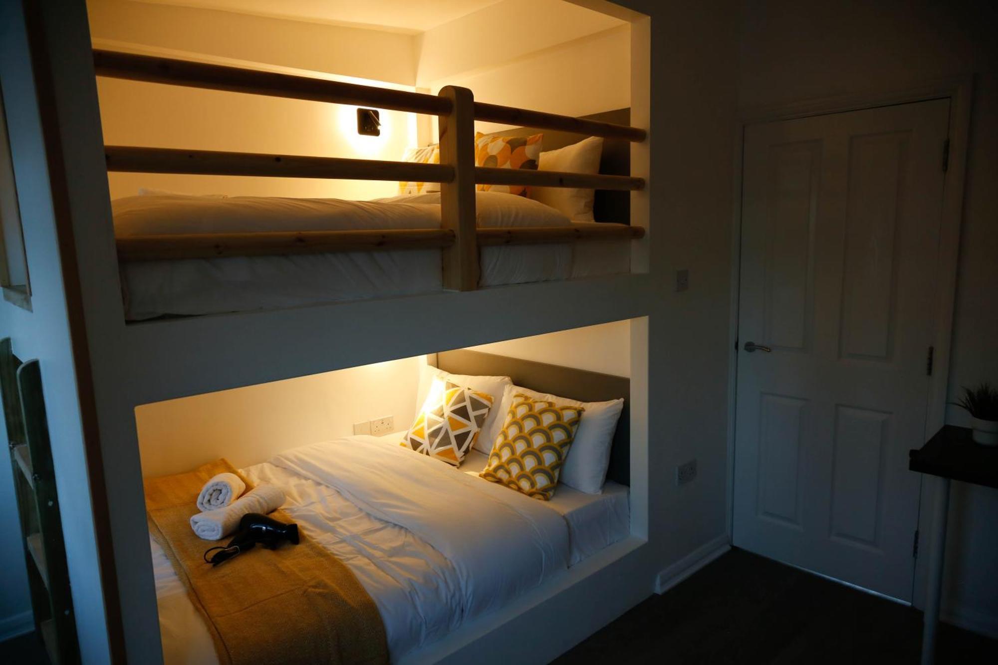 New Luxury Apartments In Central London Next To Shops, Cafes, Bars & Metro 외부 사진