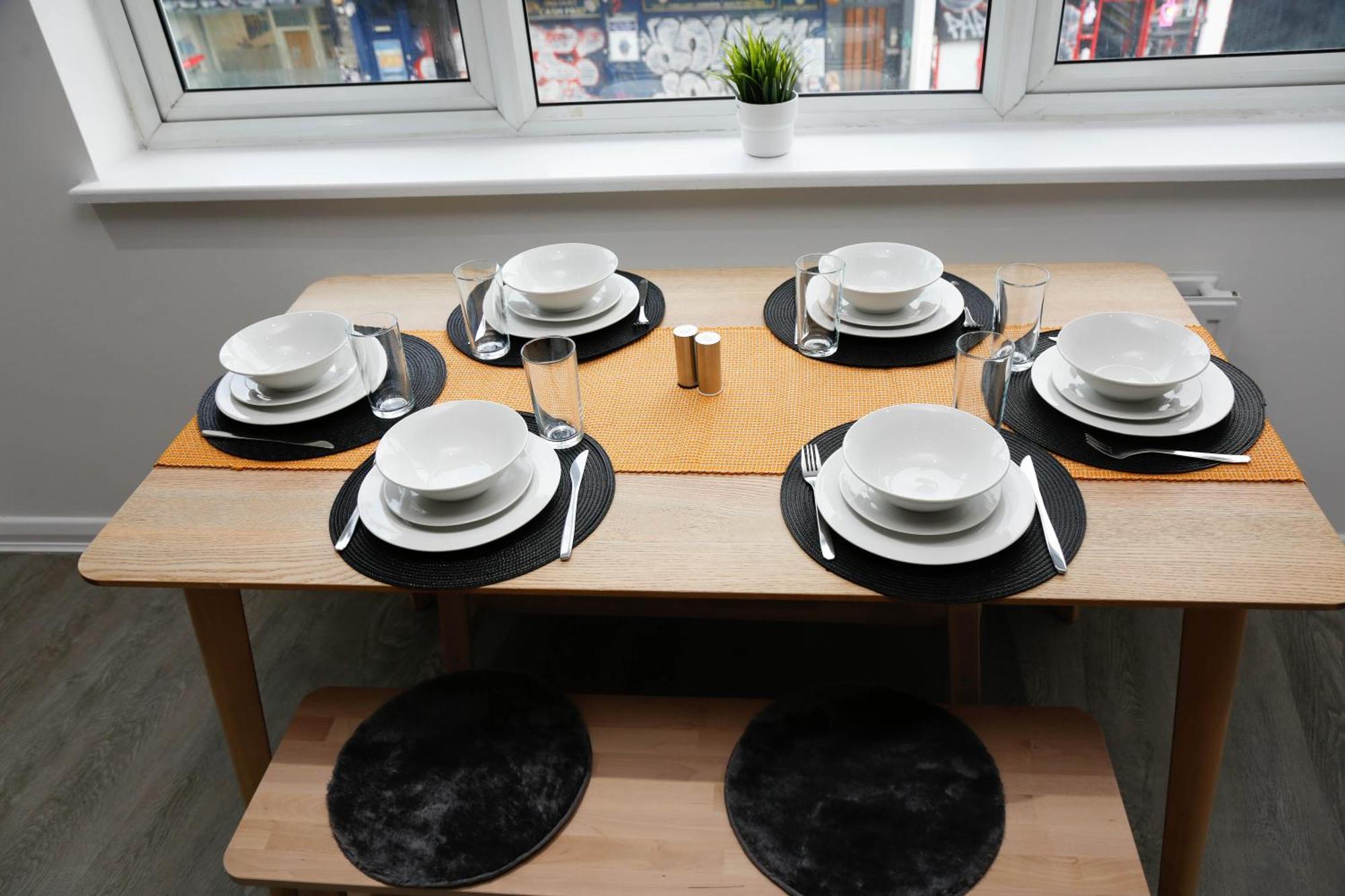 New Luxury Apartments In Central London Next To Shops, Cafes, Bars & Metro 외부 사진